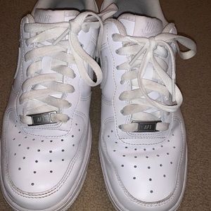 Nike Air Force 1’ s